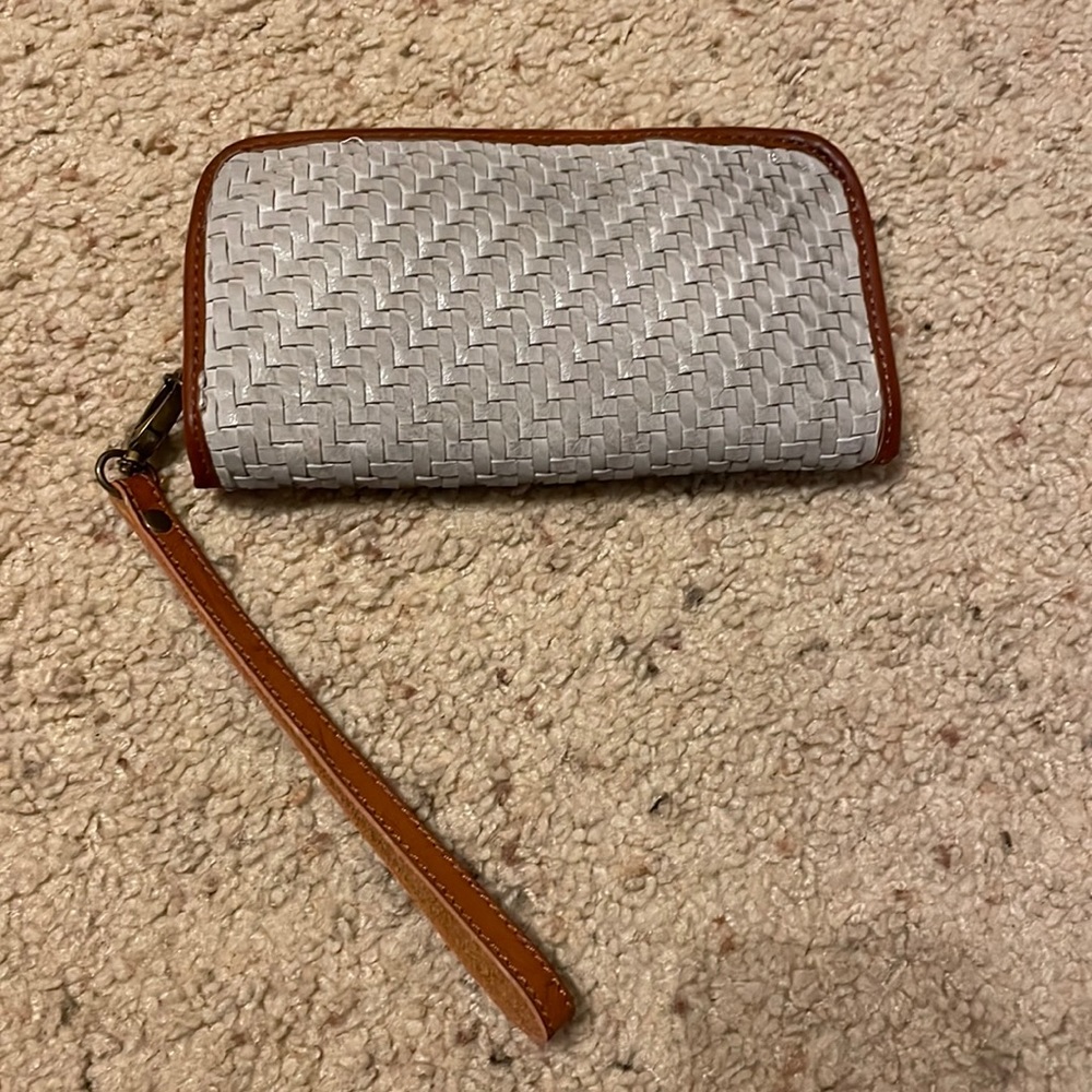 Altar’d State wristlet